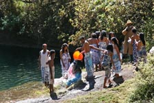 Baptême au bord du lac Tritriva